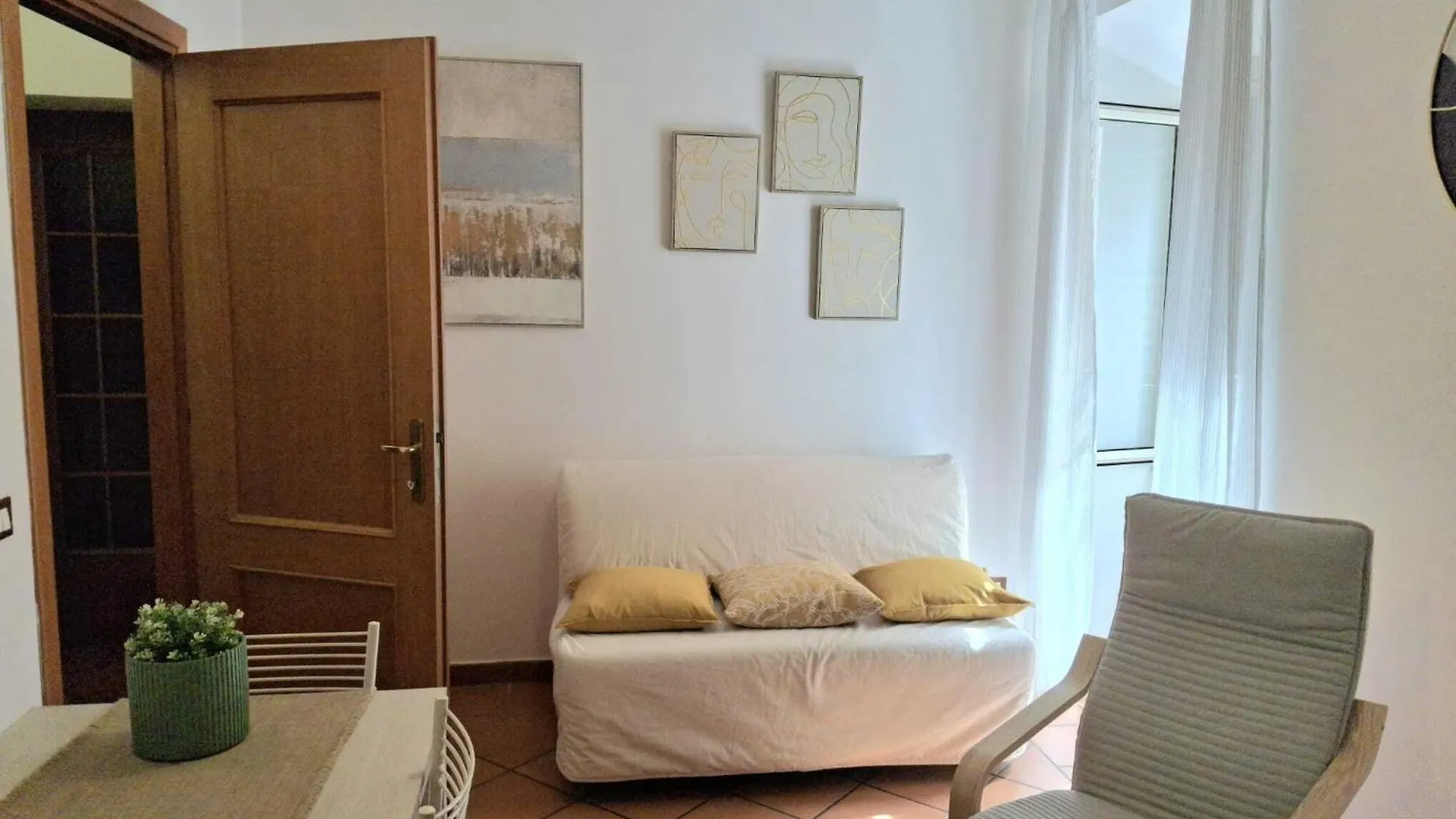Candia 66 At The Vatican Museums Rome Apartment