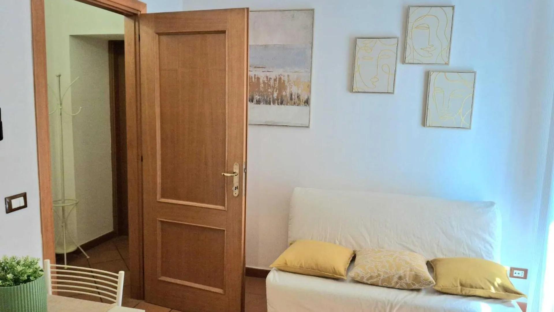 Apartment Candia 66 At The Vatican Museums Rome Italy